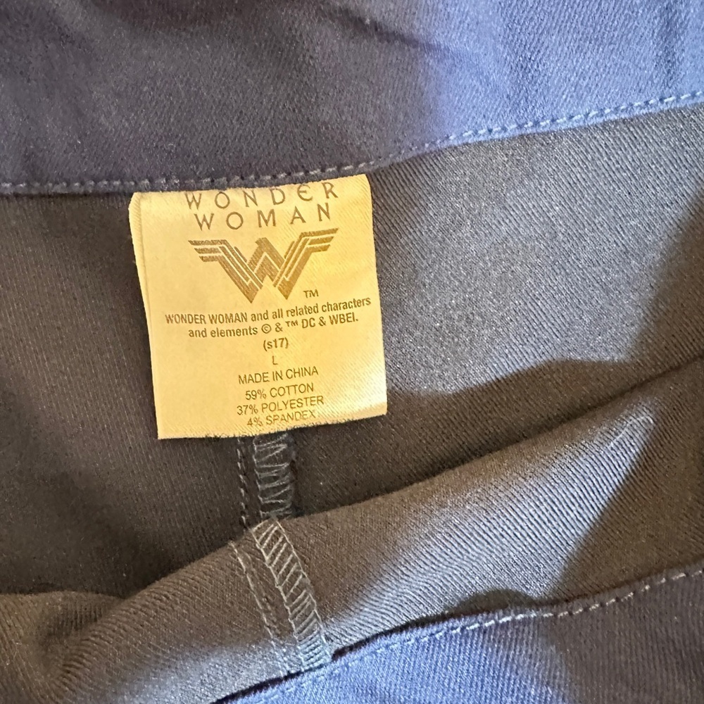 DC Comics Women's Navy Blue High-Waist Star Stud Shorts - Picture 2 of 9
